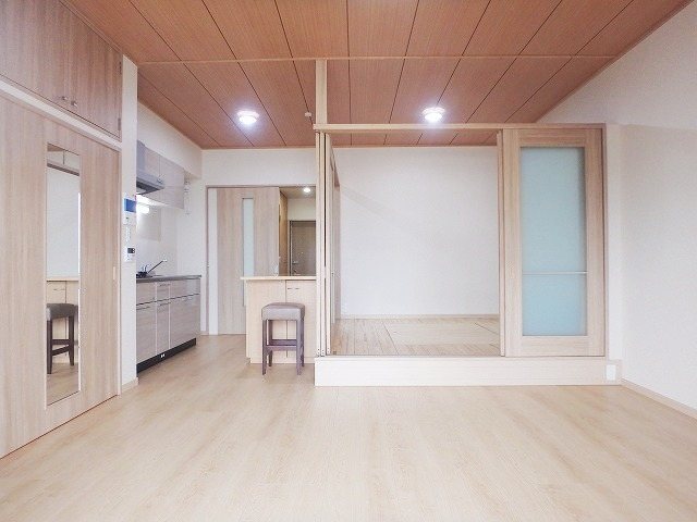 居室・リビング　※同物件別部屋引用です。
