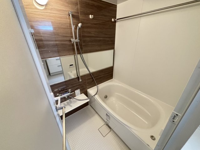 バス・シャワールーム　別部屋参考写真