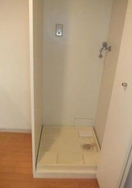 その他　防水パン付き洗濯機置き場！