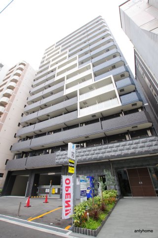 プレサンス谷町九丁目駅前の外観写真