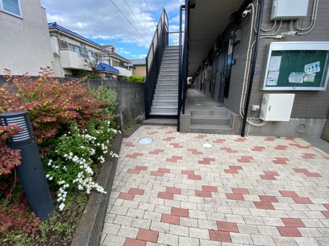 プレアディス2000の外観写真