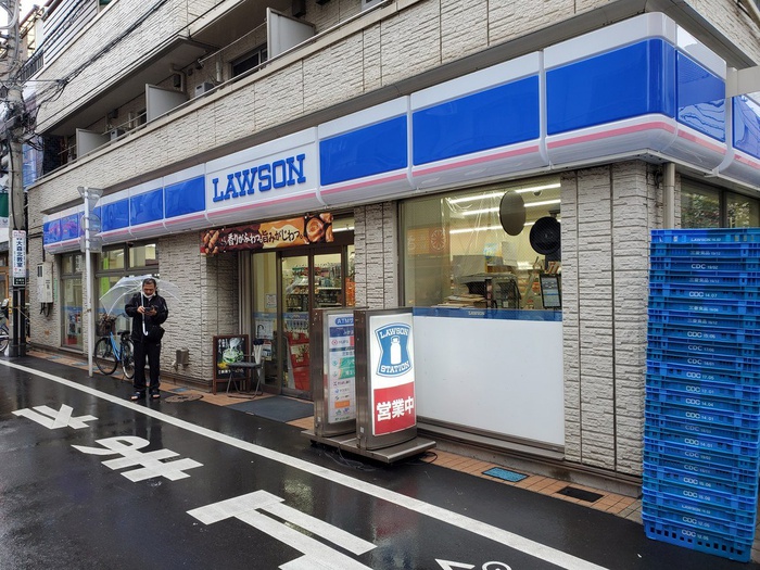 コンビニ　ローソン（コンビニ）まで290m