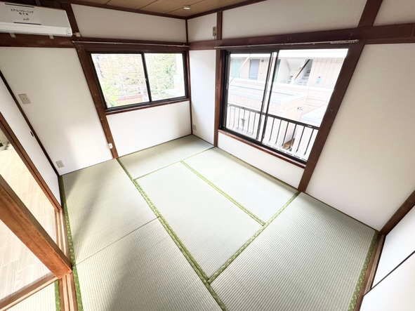 東急田園都市線 用賀駅 徒歩10分 2階建 築44年の居間写真
