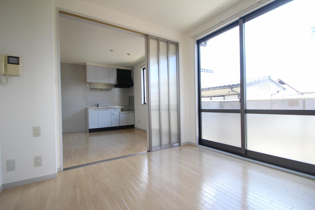 ディアス伏見の居間写真