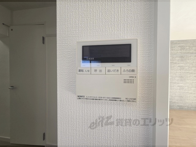 その他設備　給湯器リモコン