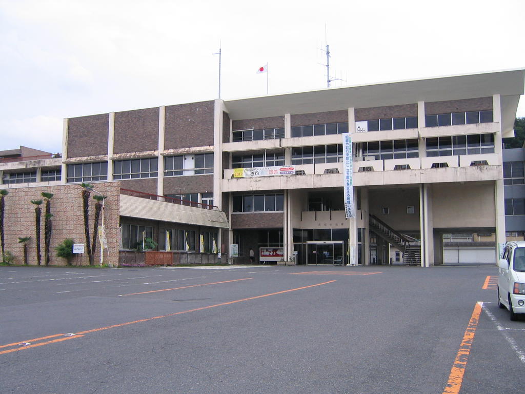 【土岐市土岐津町土岐口のマンションの役所】