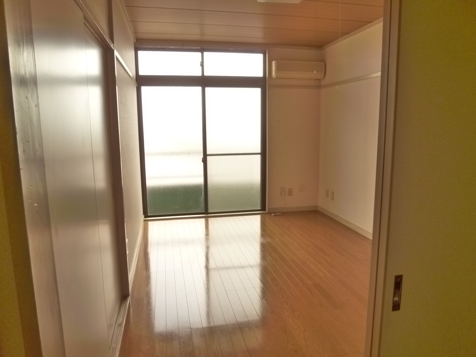 居室・リビング　洋６帖