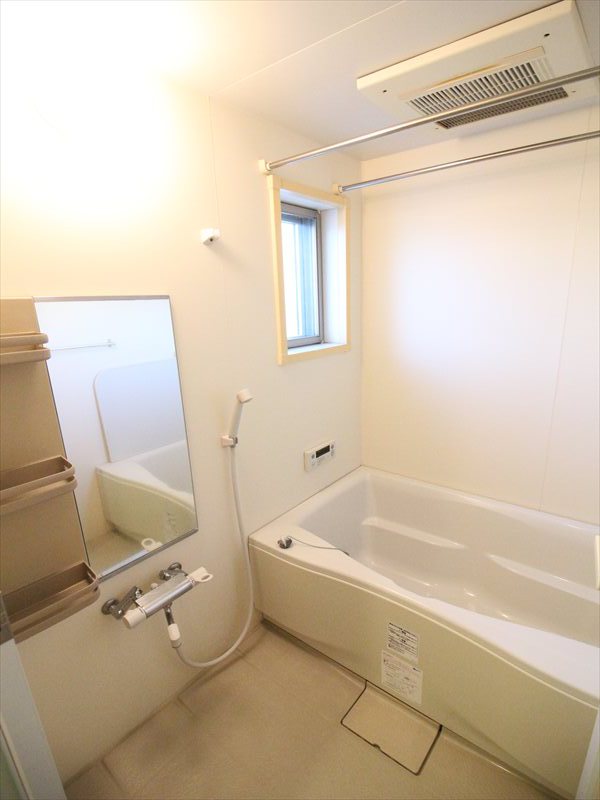 バス・シャワールーム　追焚き・浴室暖房乾燥機