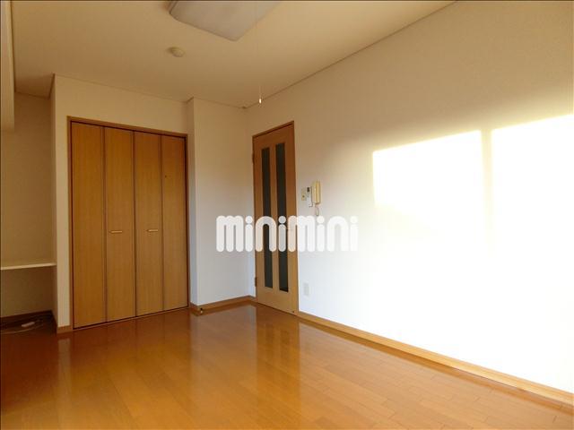 居室・リビング　７．５帖の洋室です。