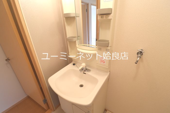 【コンフォートハウス　A棟の洗面設備】