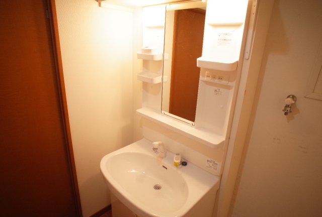 洗面設備　シャンプードレッサー