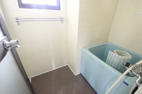 バス・シャワールーム　※別号室の写真です