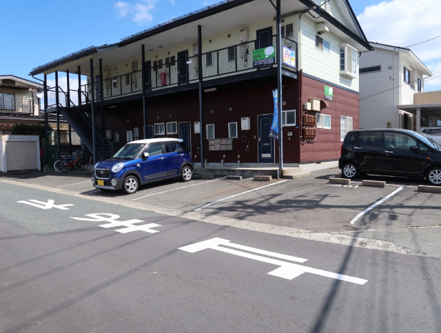 【山形市東青田のアパートの駐車場】