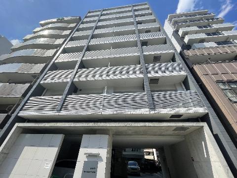 名古屋市千種区東山通のマンションの建物外観