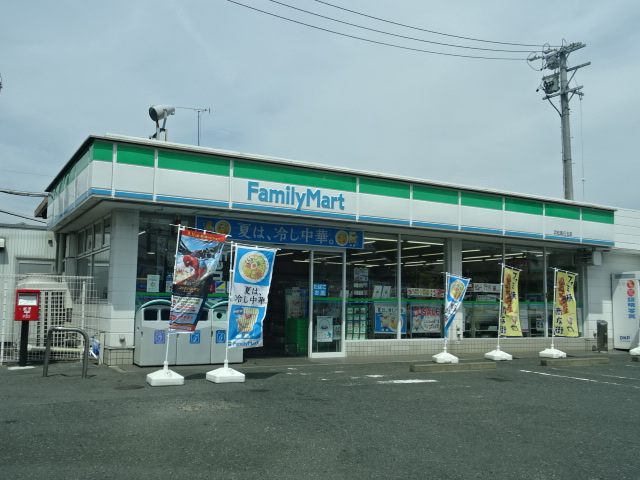 コンビニ　ファミリーマート浜松高丘北店（コンビニ）まで353m