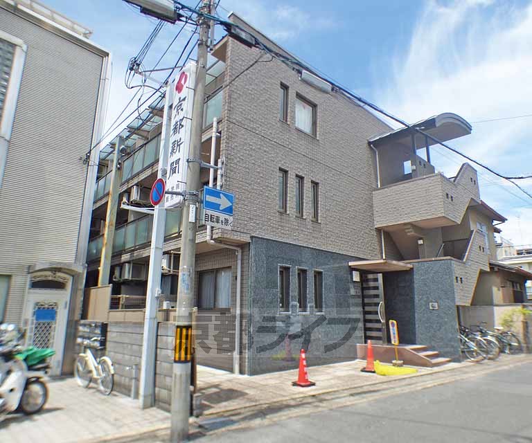 京都市左京区一乗寺北大丸町のマンションの建物外観