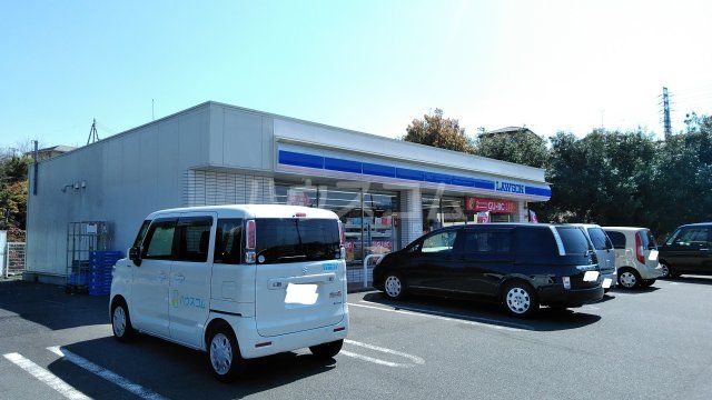 コンビニ　ローソン 富士天間店（コンビニ）まで636m
