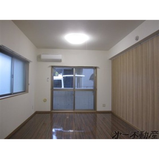 居室・リビング　居室１