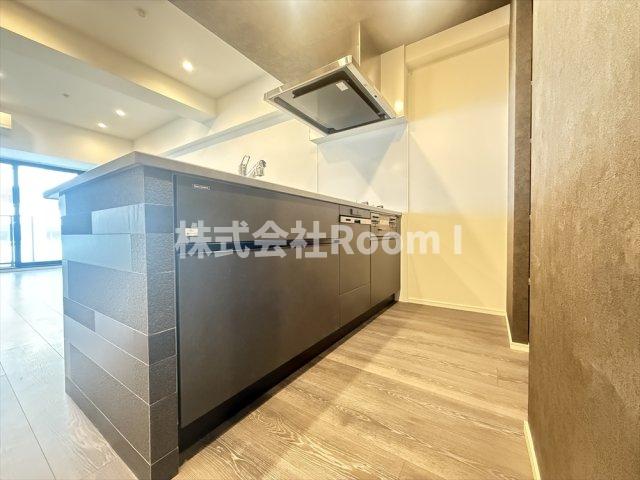 キッチン　コンパクトなキッチンで掃除もラクラク