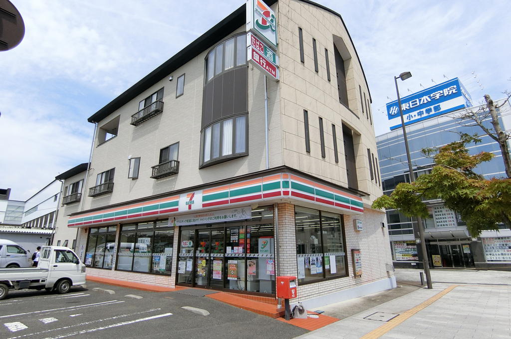 コンビニ　セブンイレブン二本松駅前店（コンビニ）まで264m