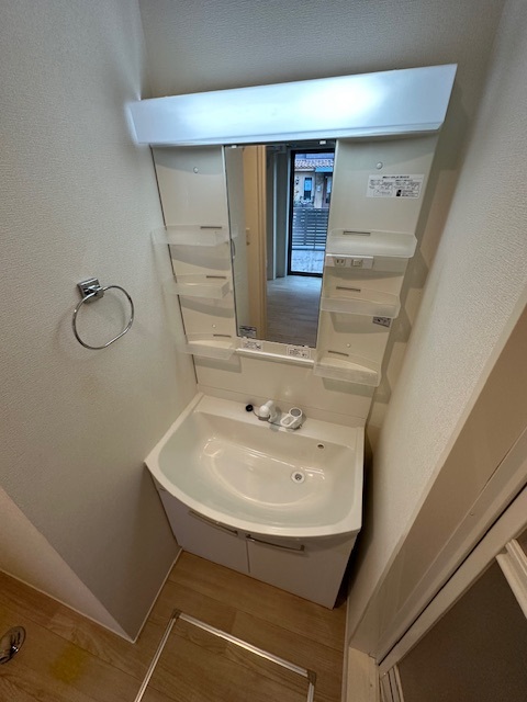 洗面設備　同物件別号室参考写真