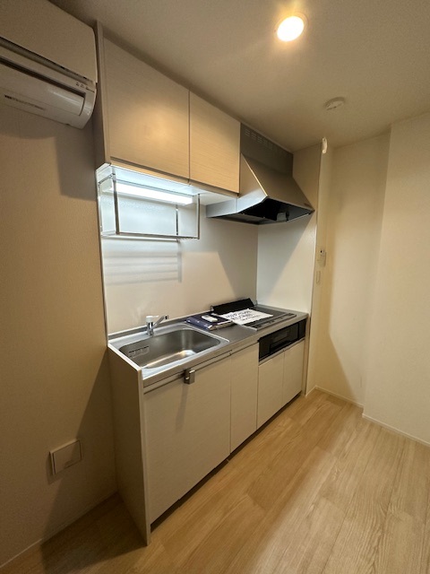 キッチン　同物件別号室参考写真