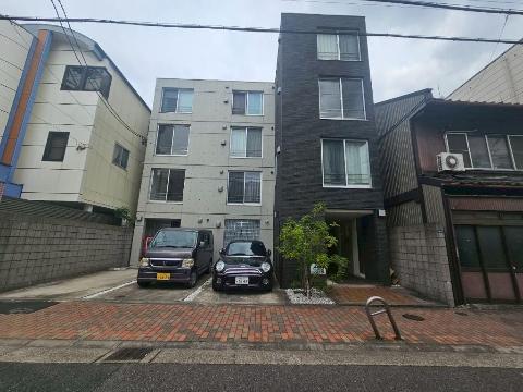 建物外観　外観写真（昼）