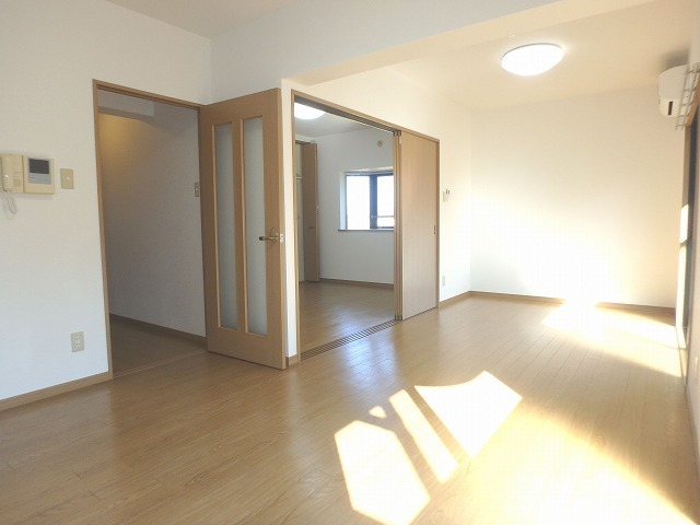 居室・リビング　１１．１帖のリビング♪