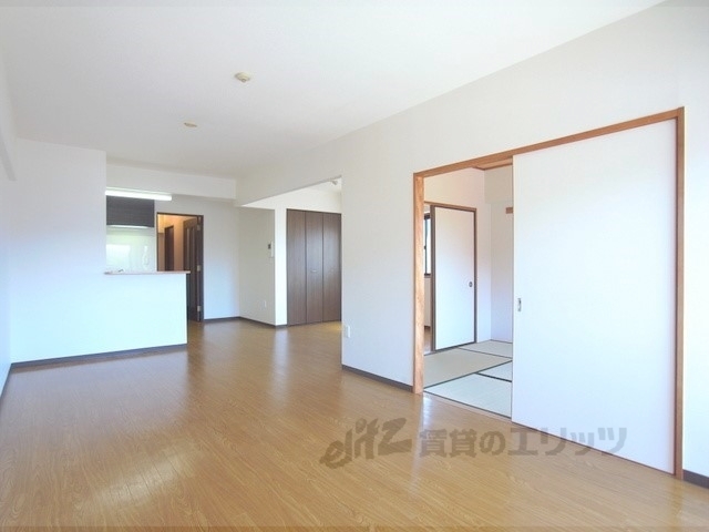 居室・リビング　リビング