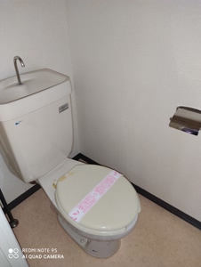 トイレ　2020年4月撮影※現況を優先します。