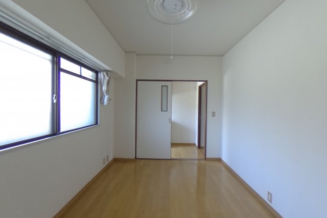 居室・リビング　2020年4月撮影※現況を優先します。