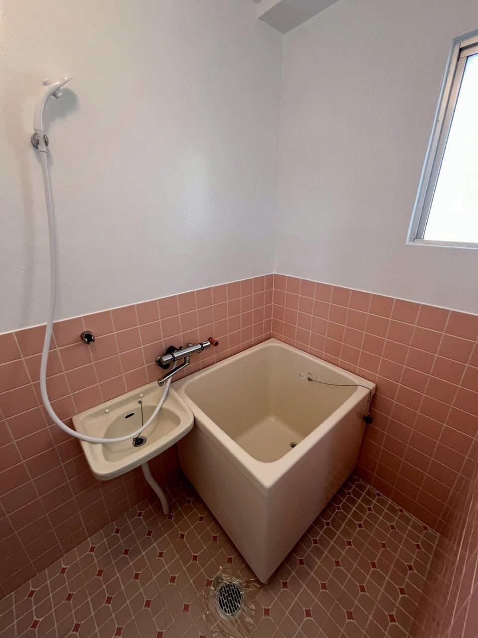 バス・シャワールーム　バスルーム