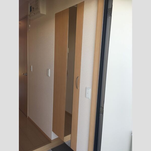 玄関　シューズボックス