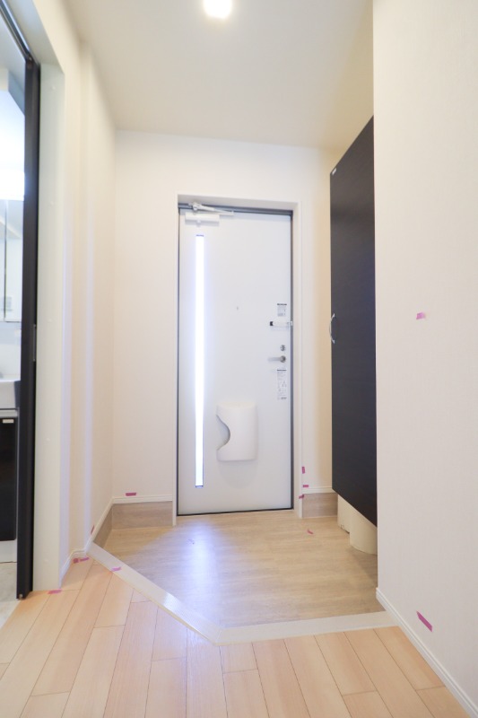 玄関　図面と現状に相違がある場合には現状を優先