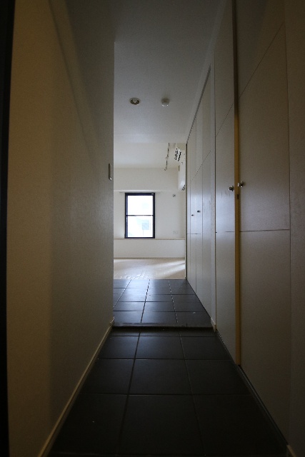 玄関　※別室の参考写真の為、現況優先です。