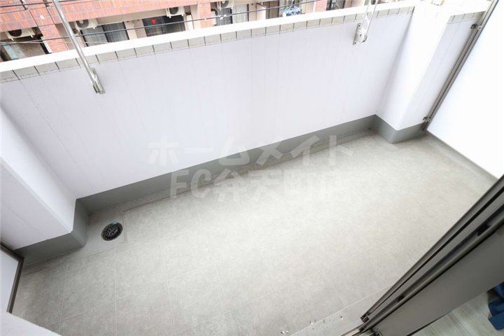 バルコニー　バルコニーがあります