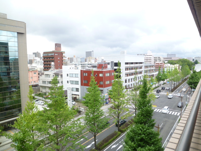 眺望　エレベーター前