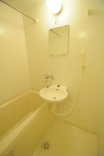 バス・シャワールーム　浴室乾燥機付き