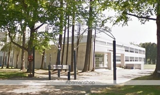 中学校　札内東中学校（中学校）まで2041m