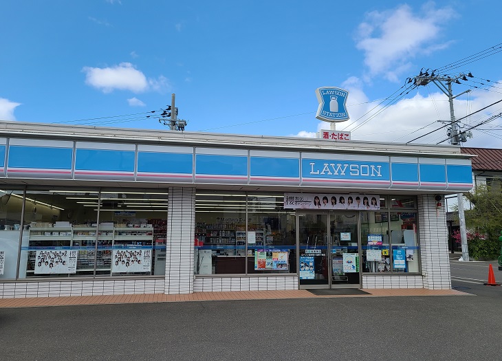 コンビニ　ローソン（コンビニ）（コンビニ）まで400m