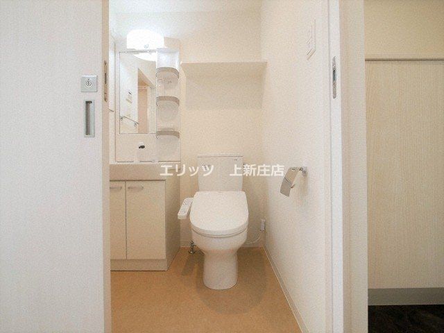 トイレ　トイレ