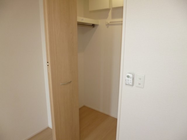 収納　ウォークインクローゼット