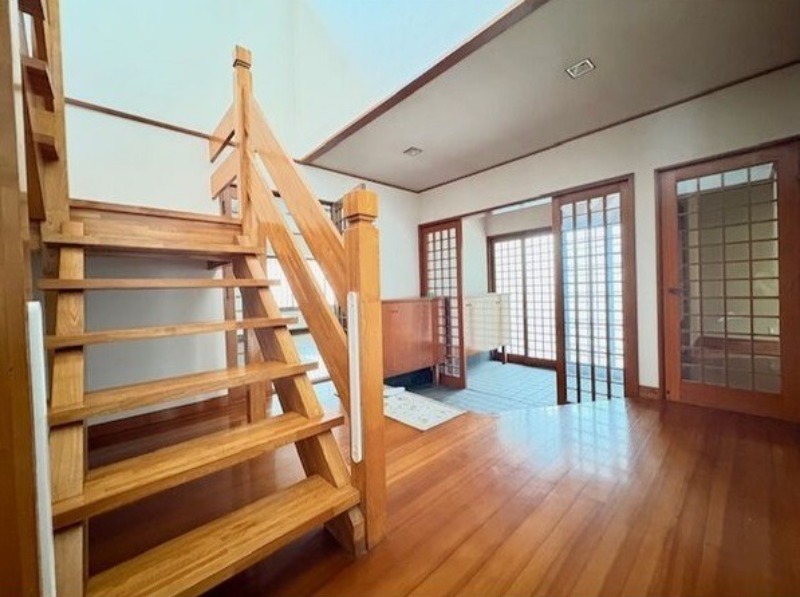 玄関　図面と現状に相違がある場合には現状を優先