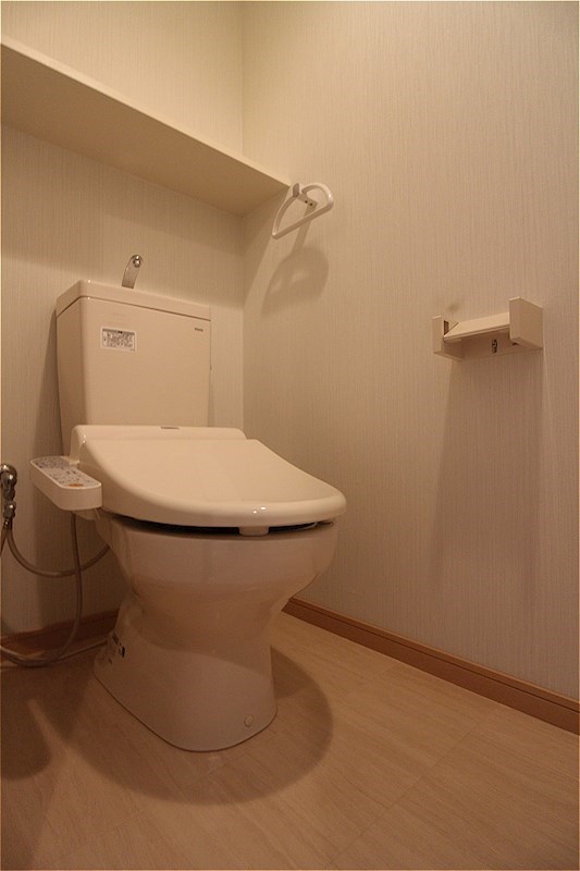 トイレ　※参照※別号室の写真です。