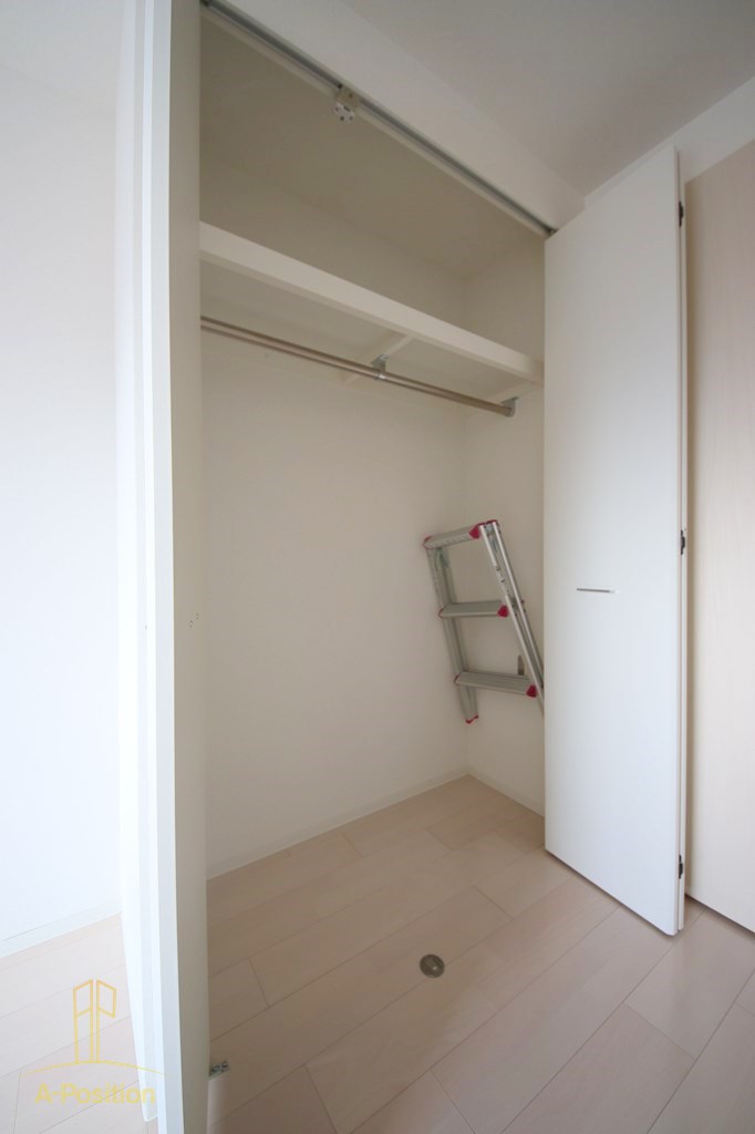 収納　セレニテ心斎橋グランデ