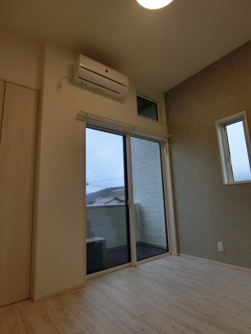 居室・リビング　イメージ201号室写真