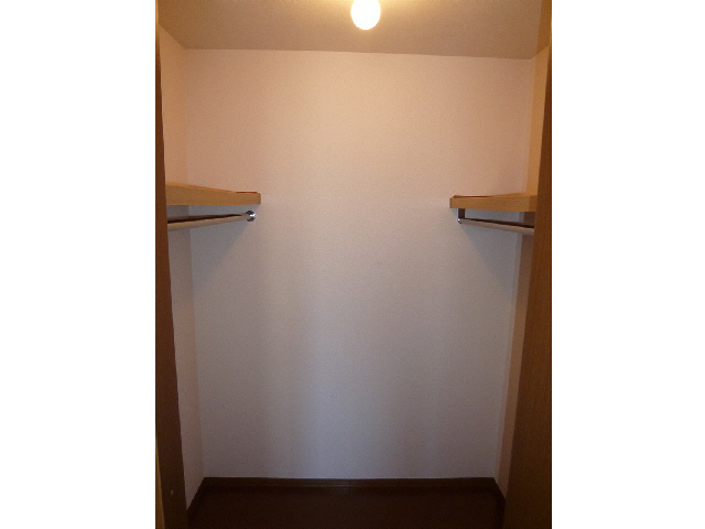 収納　ウォークインクローゼット