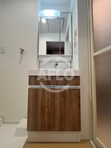 洗面設備　エスクード凪　独立洗面台