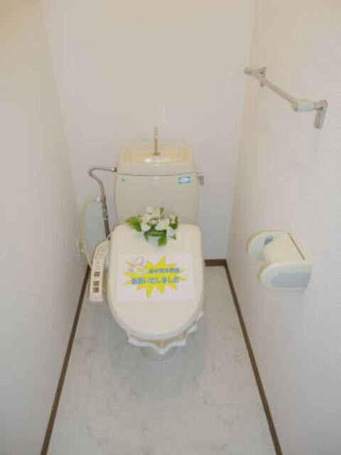 トイレ　Ｄ１０３温水洗浄暖房便座