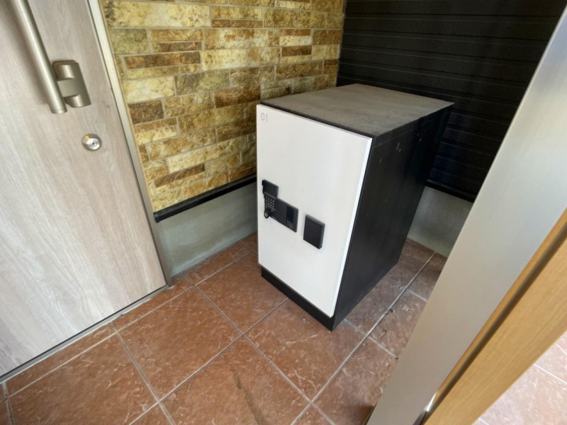 エントランス　エントランス